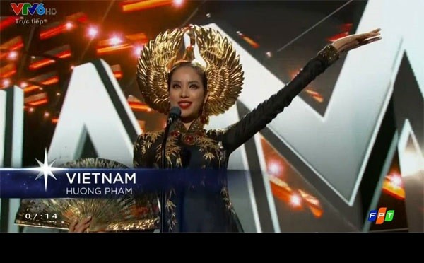 Xi xao ve cau hoi ung xu, MC nham lan tai Miss Universe-Hinh-8