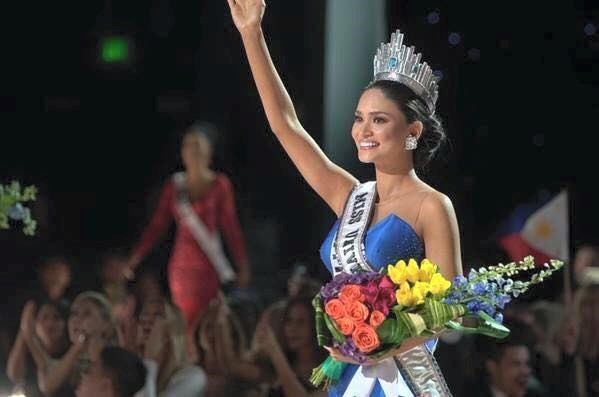 Xi xao ve cau hoi ung xu, MC nham lan tai Miss Universe-Hinh-3