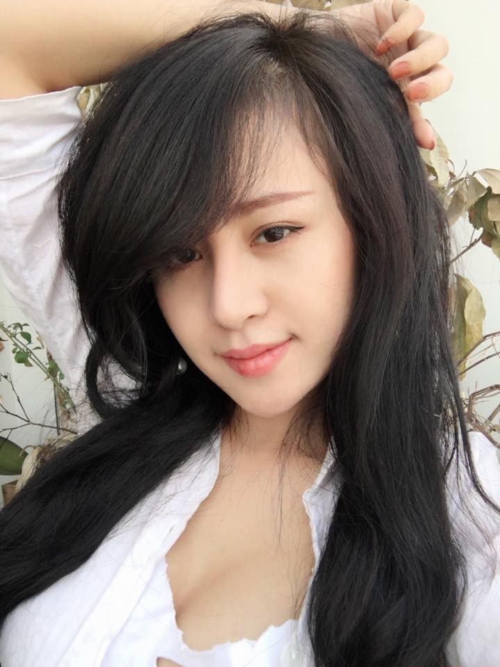 Hot girl Ba Tung va khuon mat ngay cang khac la-Hinh-10
