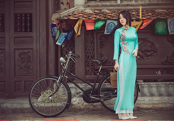 Co gai 9X xinh nhu mong, say me ao dai Viet-Hinh-8