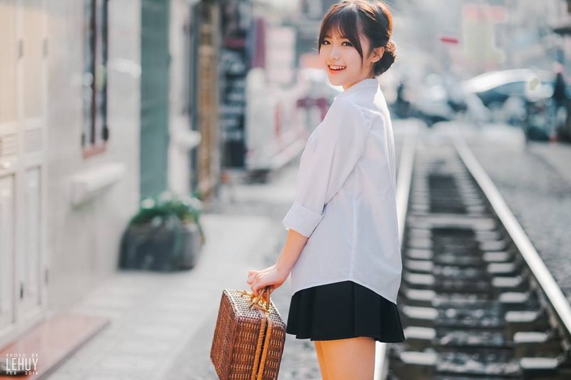 Nu sinh truong Kinh doanh lung linh trong bo anh cho tau-Hinh-2