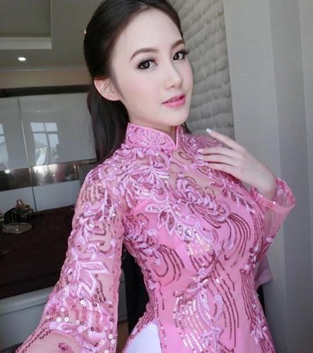 Chi gai hot girl Lao goc Viet xinh khong kem em ruot