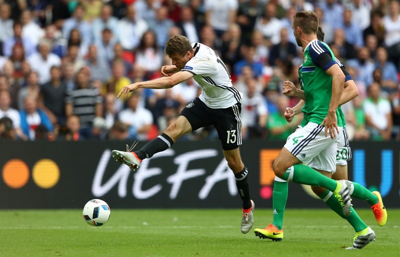 Euro 2016 Duc 1 - 0 Bac Ireland: Qua den cho Muller!-Hinh-4