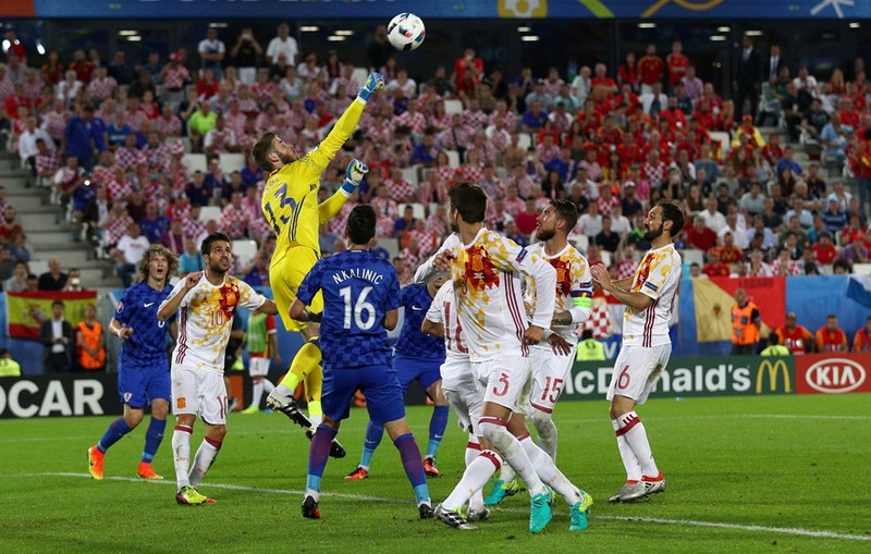 Euro 2016 Tay Ban Nha 0 - 1 Croatia: Nha vua thua e mat-Hinh-8
