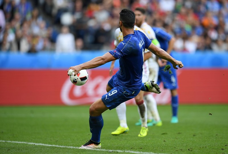 Euro 2016 Italia 2 - 0 Tay Ban Nha: Nguoi Y doi no-Hinh-15