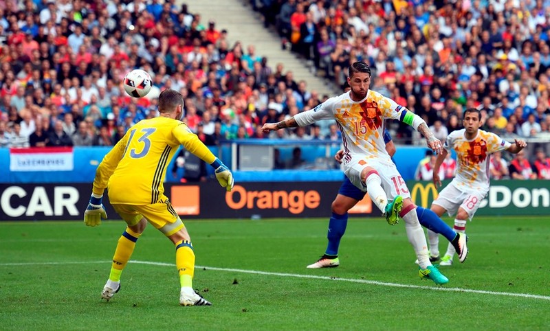 Euro 2016 Italia 2 - 0 Tay Ban Nha: Nguoi Y doi no-Hinh-5