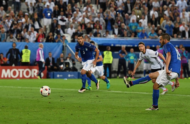 Euro 2016 Duc 6 - 5 Italia (penalty): Tan cung may rui-Hinh-13