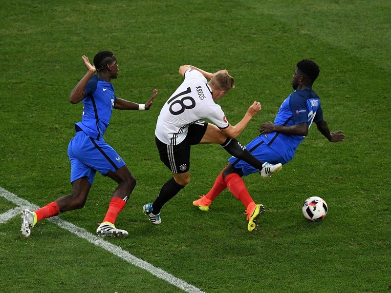 Euro 2016 Phap 2 - 0 Duc: Hay khong bang may-Hinh-5