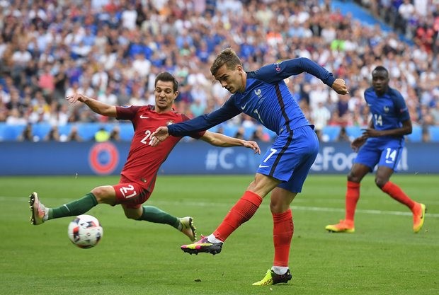 CK Euro 2016 Bo Dao Nha 1 - 0 Phap: Tran dau ky la-Hinh-2