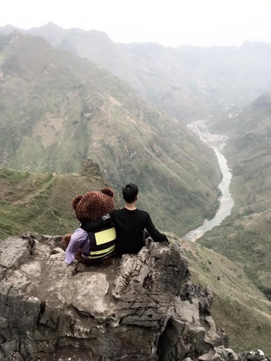 Chang trai 9X deo gau bong to hon nguoi phuot Ha Giang-Hinh-10