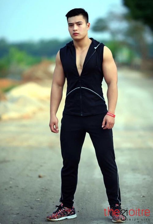 Hot boy canh sat co body 6 mui day nam tinh-Hinh-5