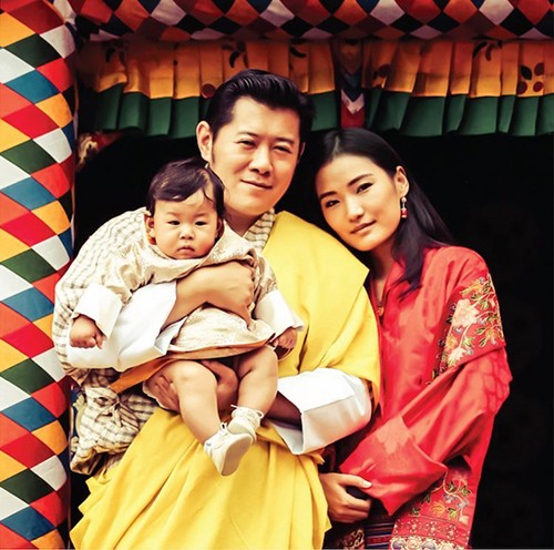 Ngay ngat ve de thuong cua Hoang tu Bhutan vua tron 1 tuoi-Hinh-3