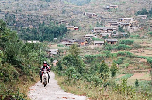 Ha Giang binh di qua thuoc anh phim cham vao cam xuc-Hinh-2