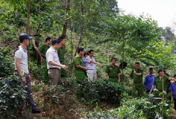 Ha Giang: Bat nghi can sat hai phu nu, troi vao goc cay-Hinh-2