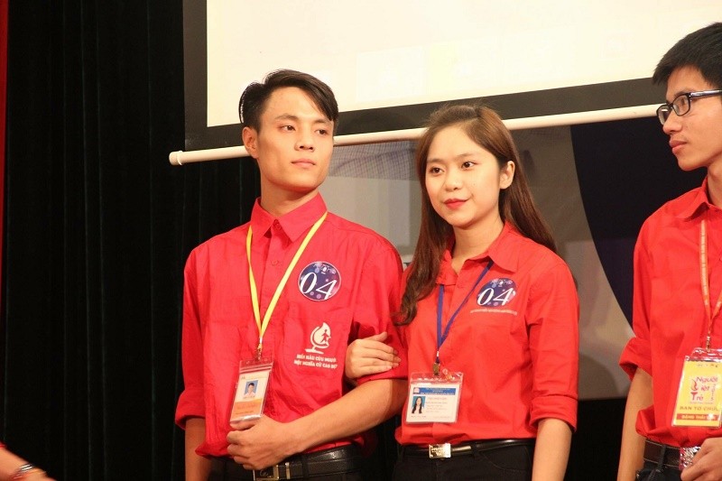 Nu sinh truong bao xinh dep, uoc mo tro thanh BTV truyen hinh-Hinh-4