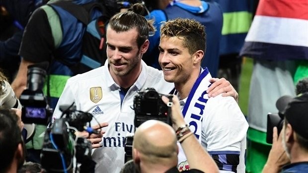 Chuyen nhuong bong da moi nhat: Ronaldo, Bale sap bi &quot;da dit&quot;