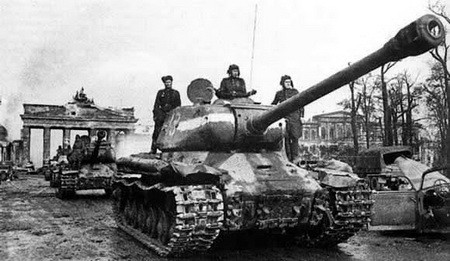 IS-2: At chu bai xe tang hang nang Hong quan Lien Xo-Hinh-3