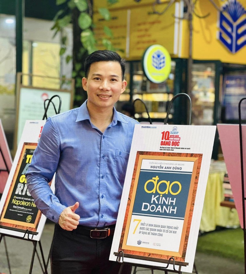 'Dao kinh doanh' lot Top 10 cuon sach dang doc