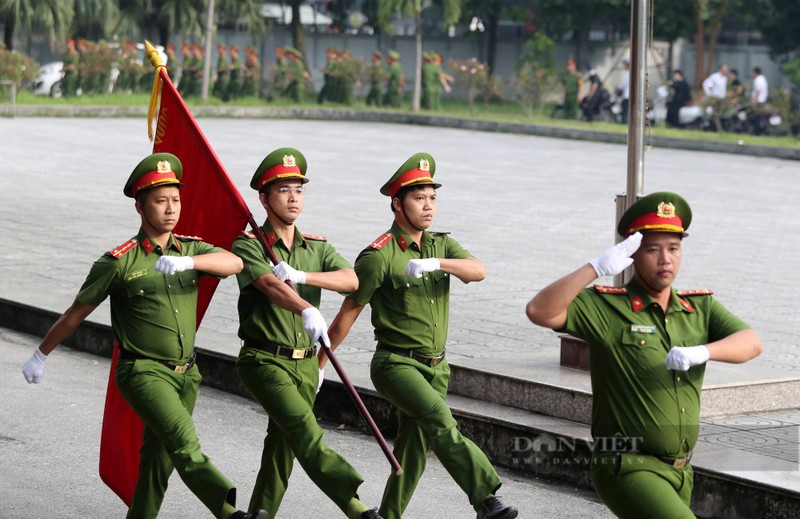 Hinh anh Canh sat bao ve Ha Noi trinh dien vo thuat dep mat-Hinh-2