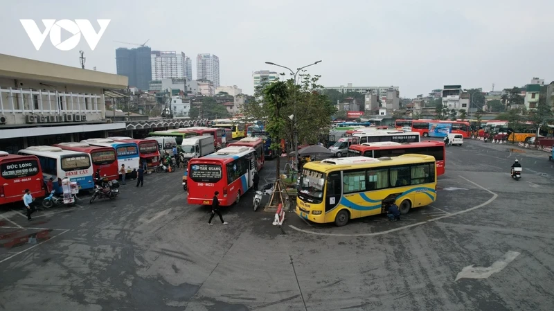 Can canh cua ngo phia Nam Ha Noi dong nghit truoc ky nghi Tet-Hinh-7