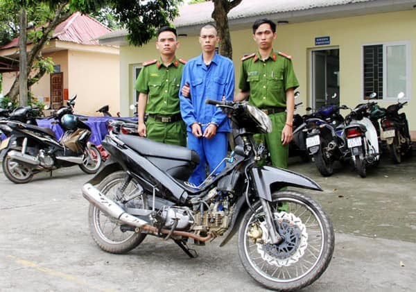 Lao Cai: Doi tuong dung sung tao ton cuop ngan hang Agribank