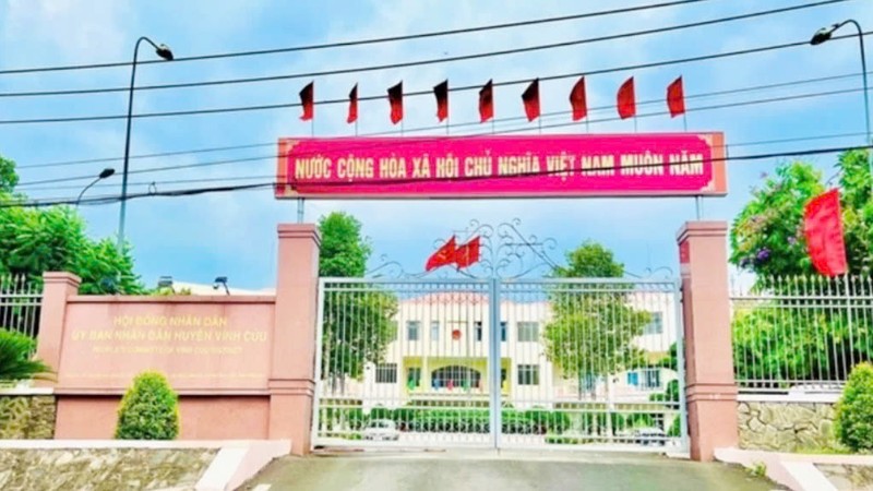 Dong Nai: Mot chu tich UBND huyen bi nhac nho, phe binh