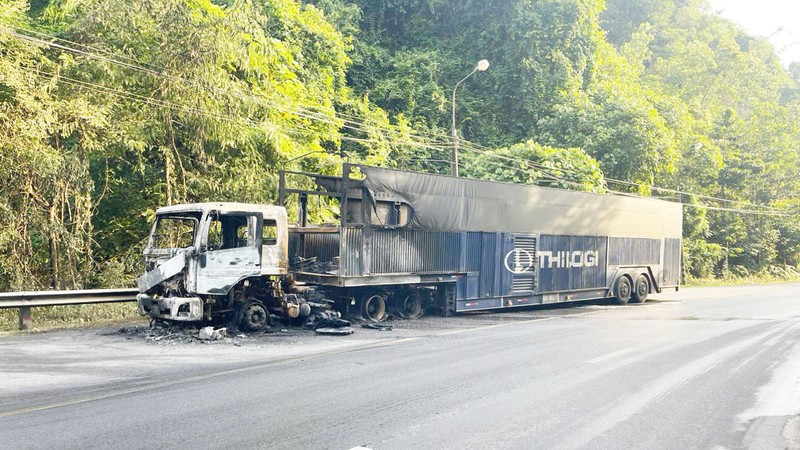 Lam Dong: Chay xe dau keo tren deo Chuoi