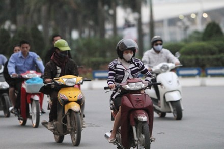 Cuoi tuan mien Bac mua dong, troi tro lanh