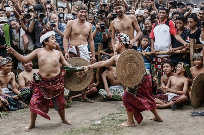 Gay can le hoi Usabha Sambah tren dao Bali, Indonesia-Hinh-3