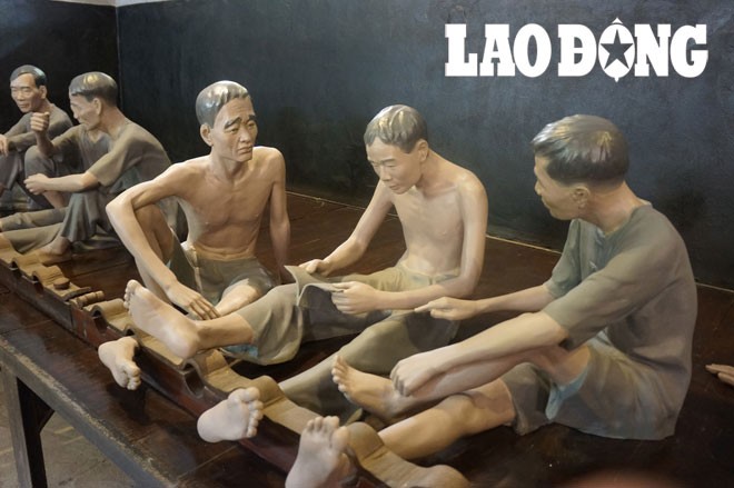 Chuyen lam bao vo cung ha khac trong nha tu Hoa Lo