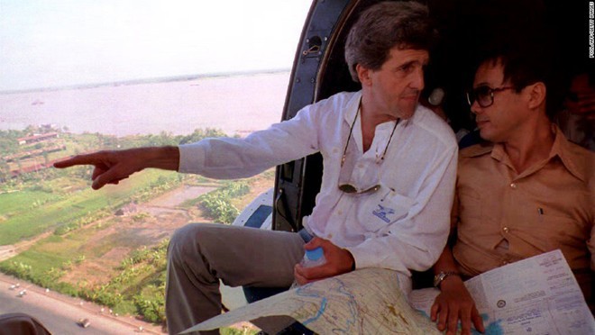 Nhin lai nhung chuyen tham VN cua ngoai truong My John Kerry-Hinh-7