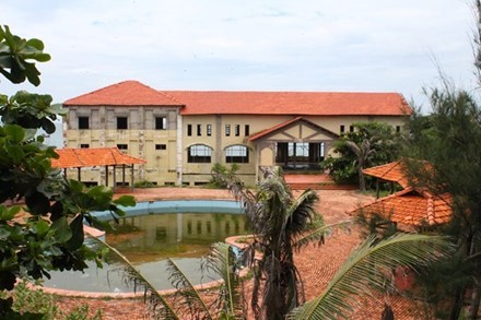 Am anh nhung khu resort bo hoang noi tieng mien Trung-Hinh-2