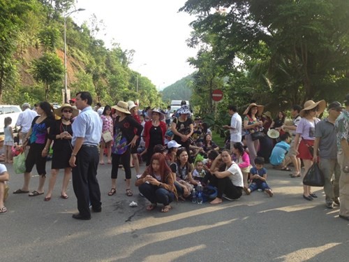 Va vat cho cap treo len “tien canh” Ba Na Hills-Hinh-6