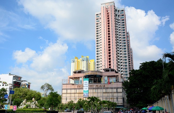 Tan muc canh hoang tan, nhech nhac o Thuan Kieu Plaza-Hinh-2