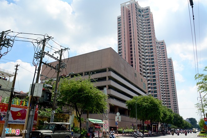 Tan muc canh hoang tan, nhech nhac o Thuan Kieu Plaza-Hinh-3