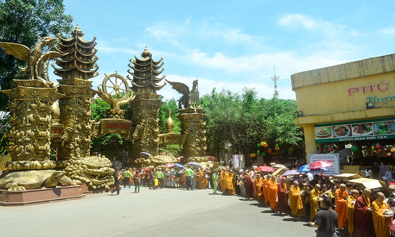 Loat tour du lich lam nong mua Vu Lan-Hinh-7