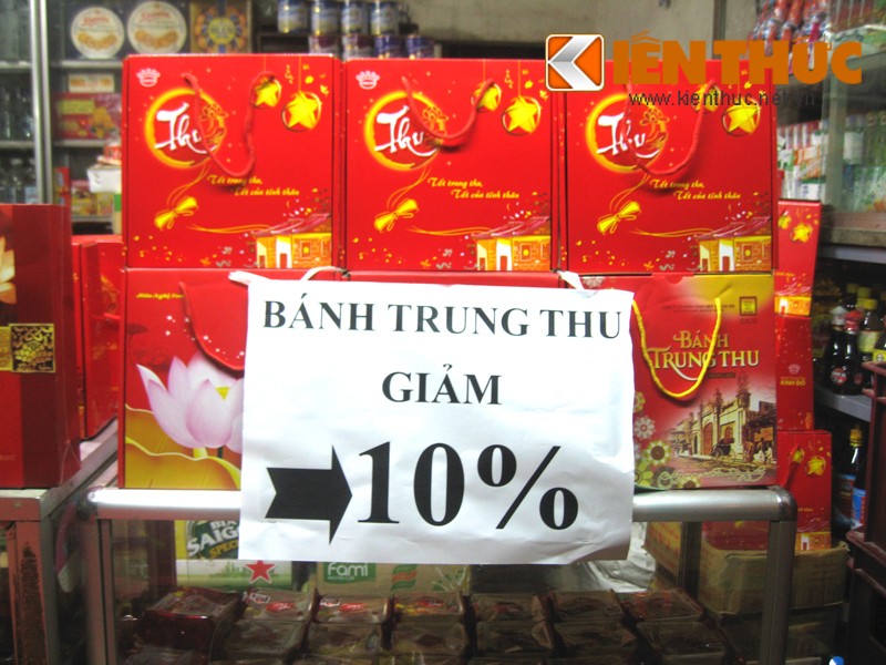 Tham canh banh Trung thu Ha Noi giam gia ban thao vi e