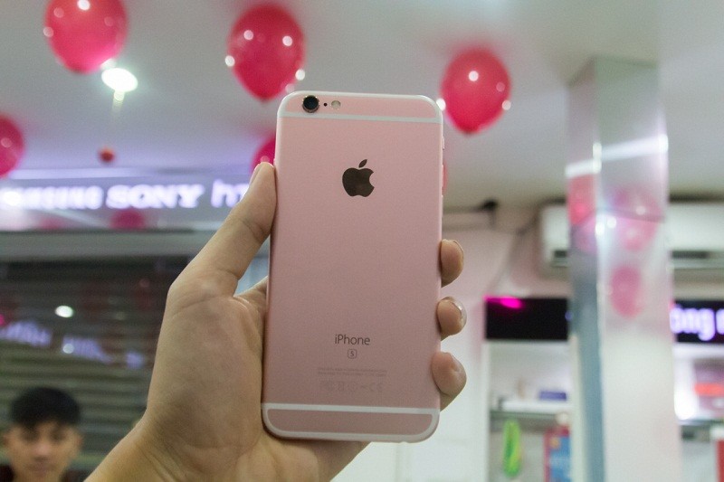 Bao iPhone 6S do bo, thi truong trong nuoc van im ang-Hinh-4