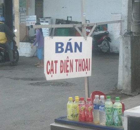 Nga nghieng cuoi khi doc bien quang cao “sieu Viet” tren pho-Hinh-7