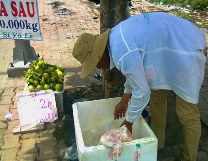 Giat minh loat hang quai doc bay ban tran via he-Hinh-8