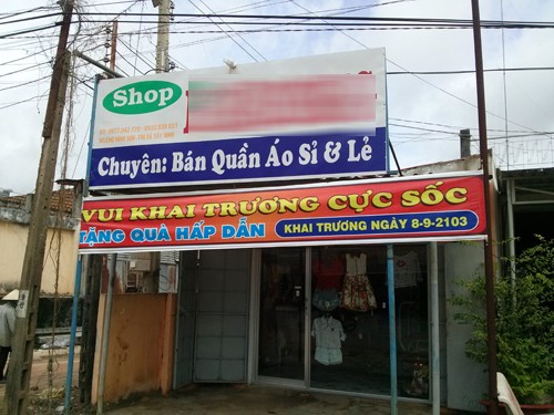 Cuoi nga nghieng voi bien quang cao “hai kho do“-Hinh-4