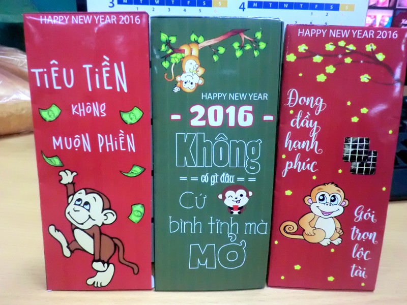 Ngam loat bao li xi Tet 2016 doc la, gay “sot“