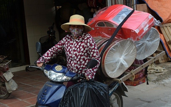 Anh vui ve “cong nghe” cho hang Tet ba dao cua dan Viet-Hinh-10