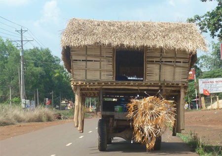 Thuong de cung phai cuoi voi loat anh hai giao thong Viet-Hinh-10