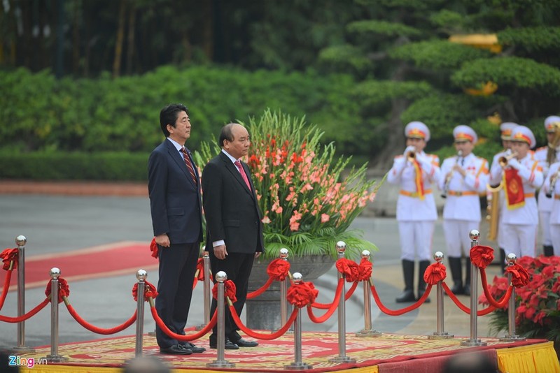 Anh: Le don Thu tuong Nhat Ban Shinzo Abe toi tham Viet Nam-Hinh-2