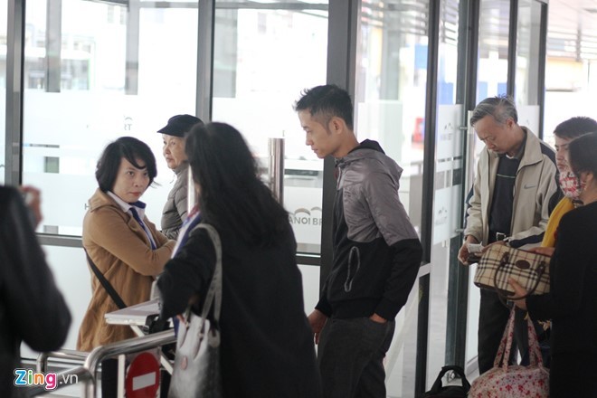 Het mien phi, khach bo tien di buyt nhanh BRT lai... tang