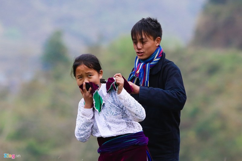 Can canh bat nguoi ve lam vo giua duong vang o Ha Giang-Hinh-8