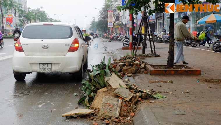 Canh via he Ha Noi nhu “bai chien truong” sau khi dap bac tam cap-Hinh-10