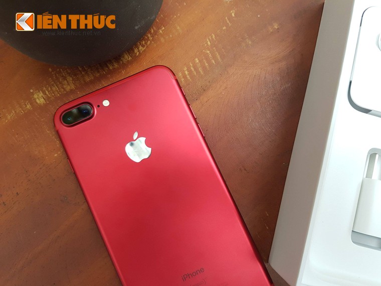 Hang “nong” iPhone 7 Plus do vua ve Ha Noi co gi doc?-Hinh-4