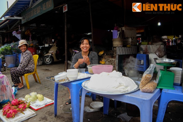 Anh: Nguoi Ha Noi xep hang dai mua banh troi banh chay-Hinh-14